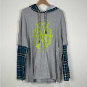 NWT Disney Parks Men’s XL Haunted Mansion Gray Shirt Patterned Sleeve Hooded